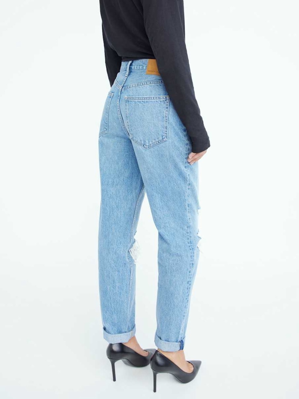 Aritzia Denim Forum The Boyfriend High Rise Loose Jeans Size 24 - Picture 2 of 5
